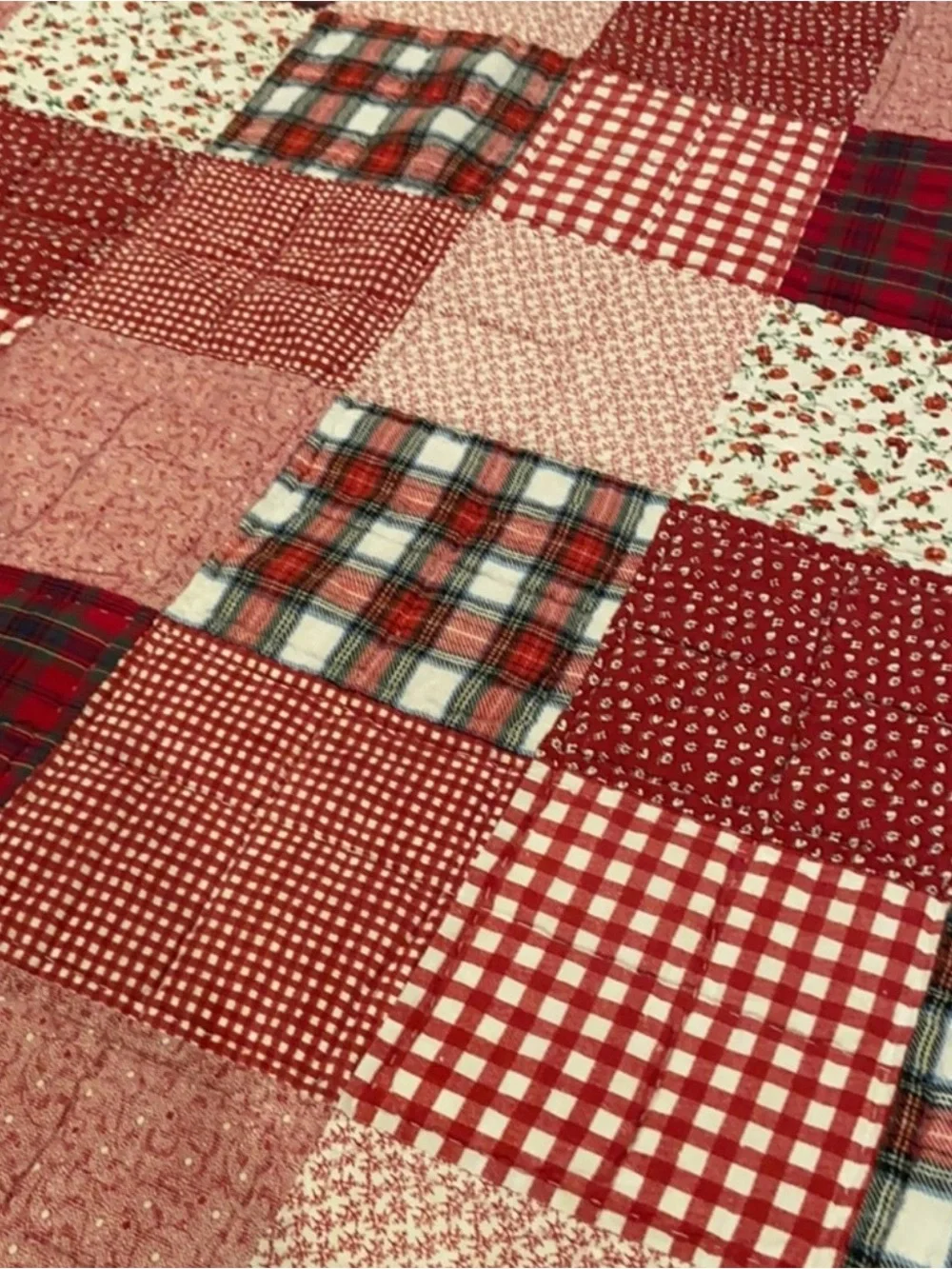Vintage Patchwork Scalloped Quilt & 2 Shams Checks & Plaids 94 x 98
